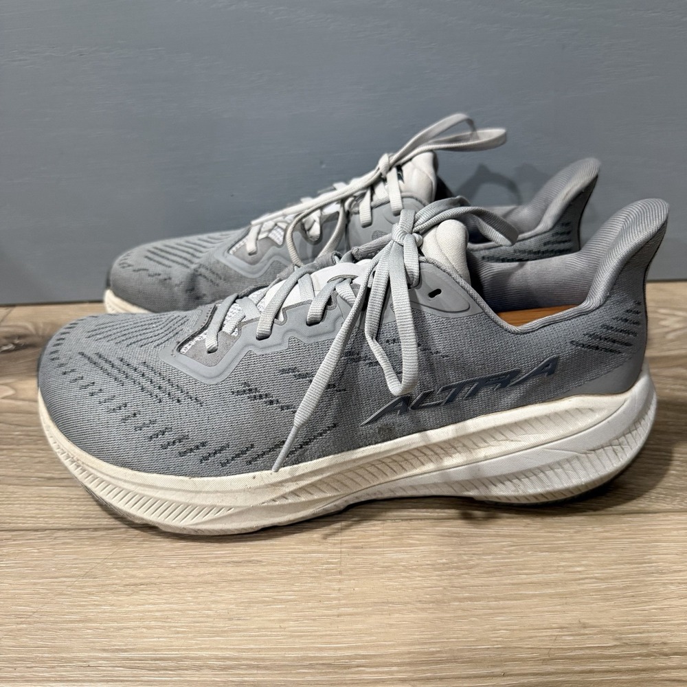 Altra Experience Flow 2 Mens Gray Running Shoes Sneaker Size 8.5 ALOA85RE220